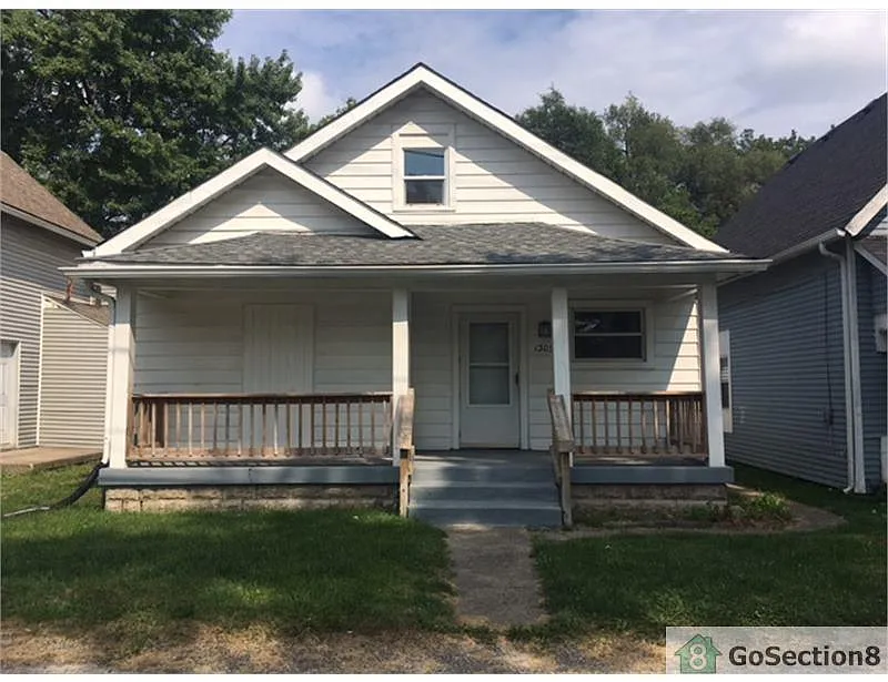 1305 S Belmont Ave photo 1