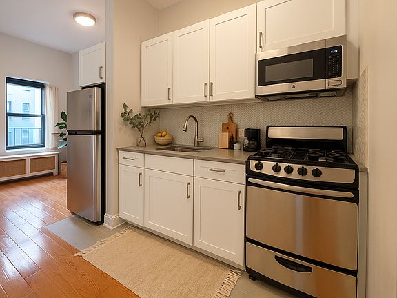 2nd image of 515 W 168th St APT 6F