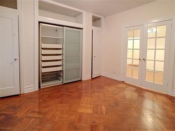 3rd image of 232 Lexington Ave APT 1