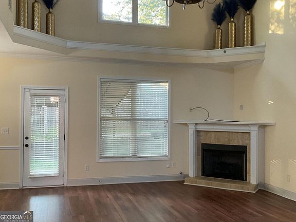 4th image of 1161 Rose Terrace Cir