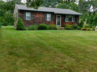 111 Canterbury Rd, South Kingstown, RI 02879