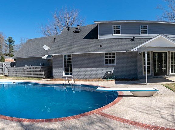 3rd image of 4503 Windermere Ct