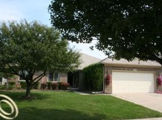 50108 Buccaneer Dr, Macomb, MI 48044