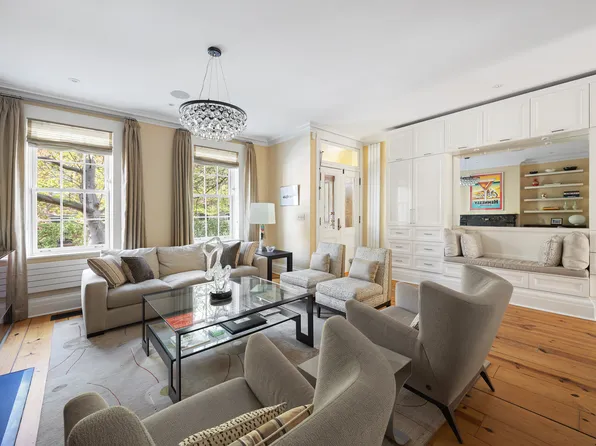 310 West 11th Street TH1 image 2 of 29