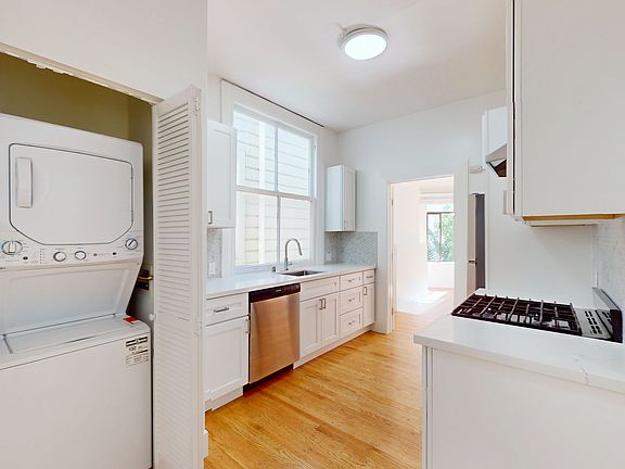 2nd image of 104 Guerrero St #106