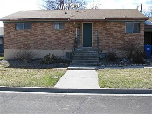 1st image of 1326 Elmwood Cir