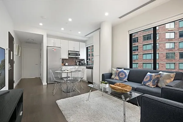 Rented by REAL New York | media 1