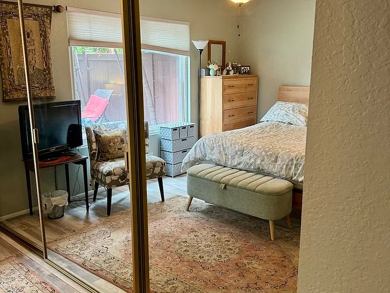 5203 Meadowview Dr — Photo 12