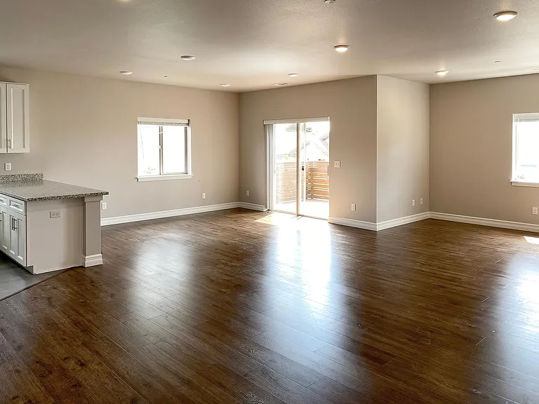 1639 Pine St #D — Photo 3