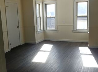 772 King Philip St, Fall River, MA 02724