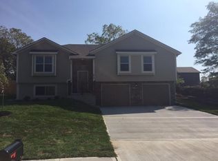 813 Logan Ave, Belton, MO 64012