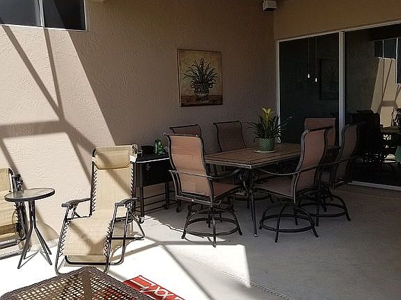 3rd image of 9460 Forest Hills Cir