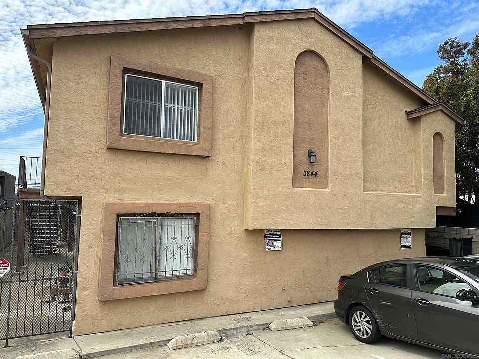 1st image of 3844 Swift Ave