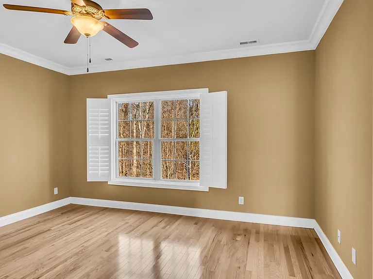 107 Grove Park Ln — Photo 12