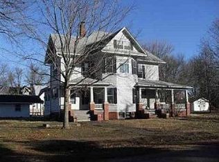 102 E Hunt Ave, Alexis, IL 61412