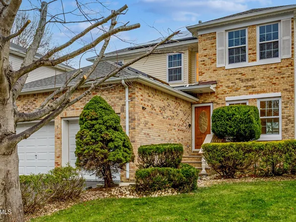 5 Osprey Court, Marlboro, NJ 07746