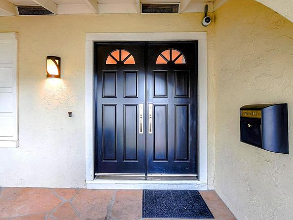3rd image of 5537 Del Oro Ct