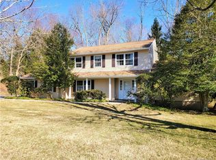 32 Nottingham Rd, Bedford Hills, NY 10507
