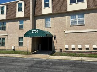 2700 Whitney Pl APT 928, Metairie, LA 70002