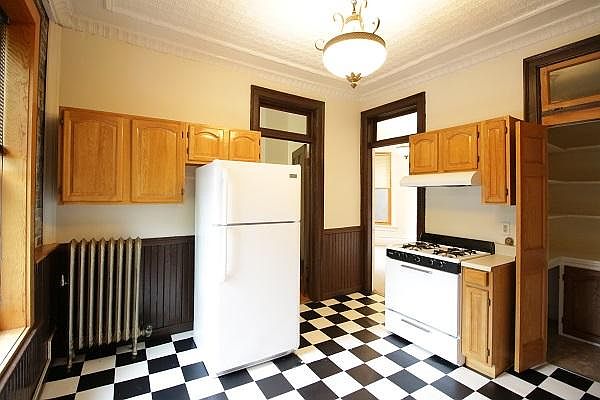 1st image of 1238 E Brady St APT 4