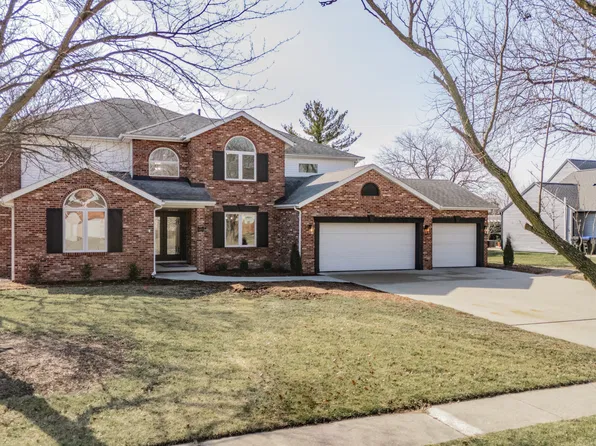 3205 Brennan Ln, Bloomington, IL 61704