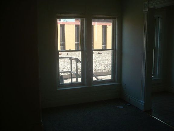 living area 1