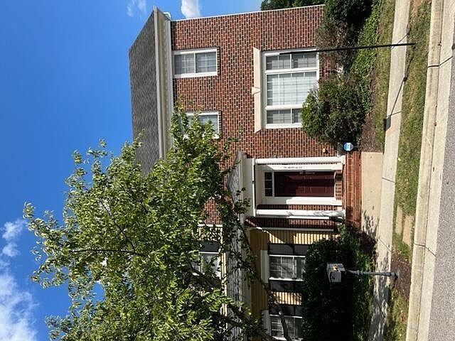 1st image of 3834 Greenway Dr SW