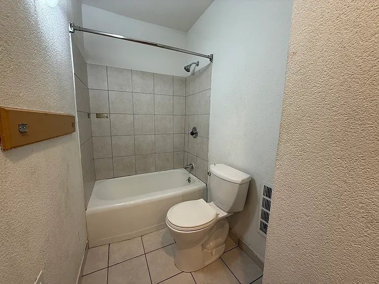 1540 Central Ave #3N — Photo 5