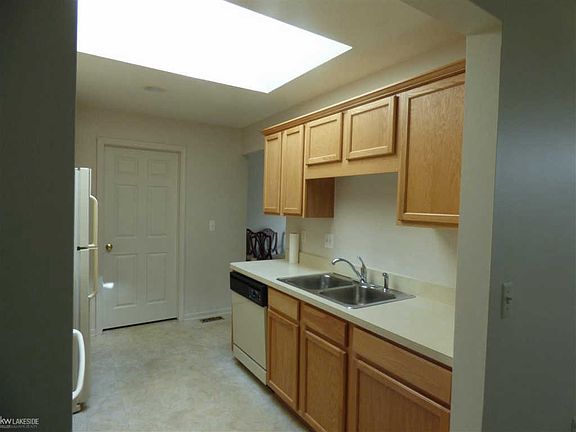 5th image of 50294 Brockton Ct