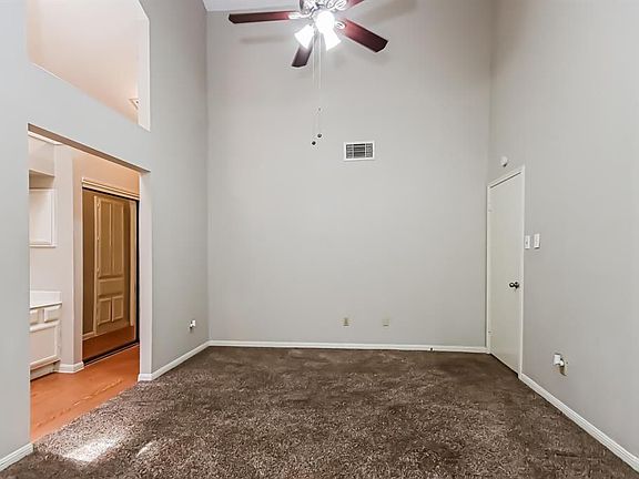 4th image of 16814 Shrub Oak Dr