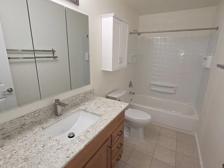 12626 SE 42nd St #B-5 — Photo 16