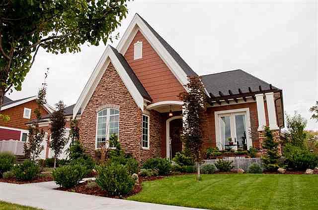 1st image of 1718 Greenbriar Dr