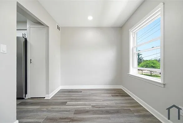5044 Warrensville Center Rd — Photo 11