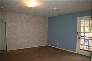 4th image of 1002 Lincoln Dr