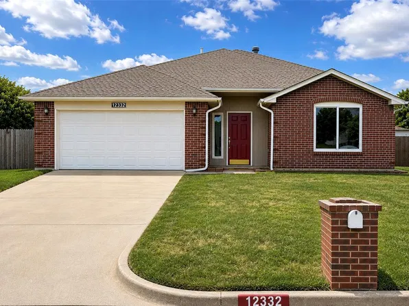 12332 SW 12th St, Yukon, OK 73099