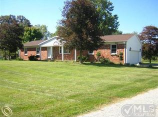 10924 Bunton Rd, Willis, MI 48191