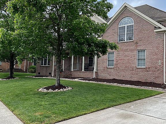 5th image of 205 Wexford Ct