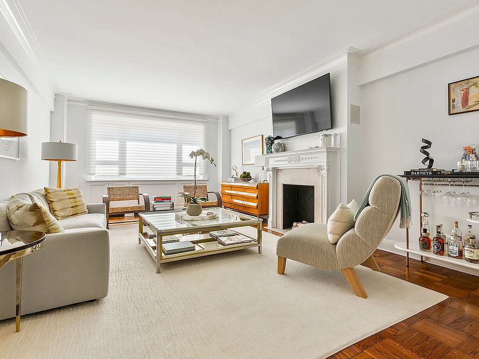 1st image of 860 5th Ave APT 8M