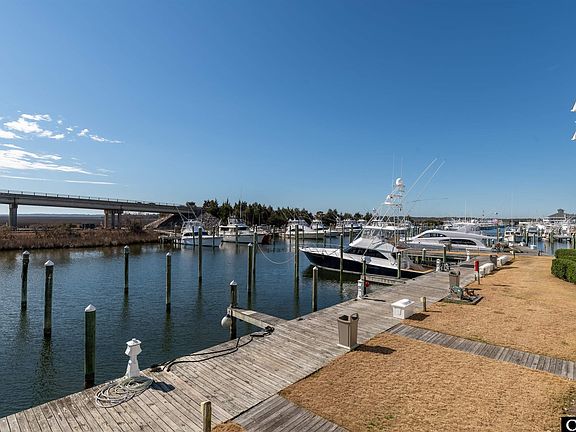 3rd image of 202 Sailfish Dr Unit 202