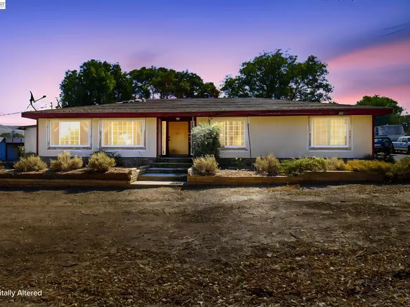 5940 Victoria Ln, Livermore, CA 94550