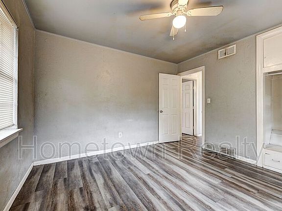 5th image of 1229 NE 45th St