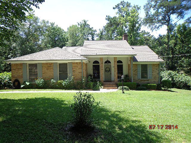 1st image of 203 Jackson Cir