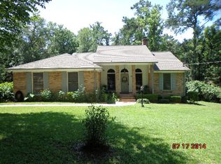 203 Jackson Cir, Midland City, AL 36350