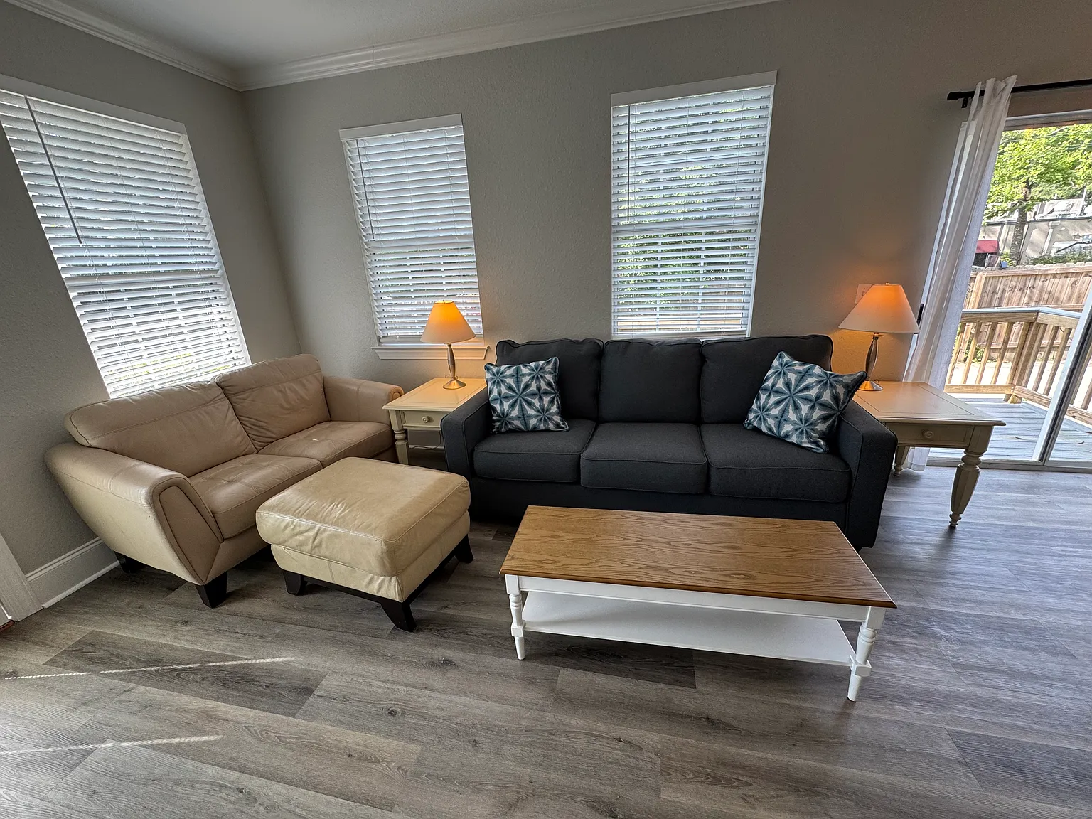 4 bed, 4.5 bath, 1841 sqft, $3,300 — Photo 2
