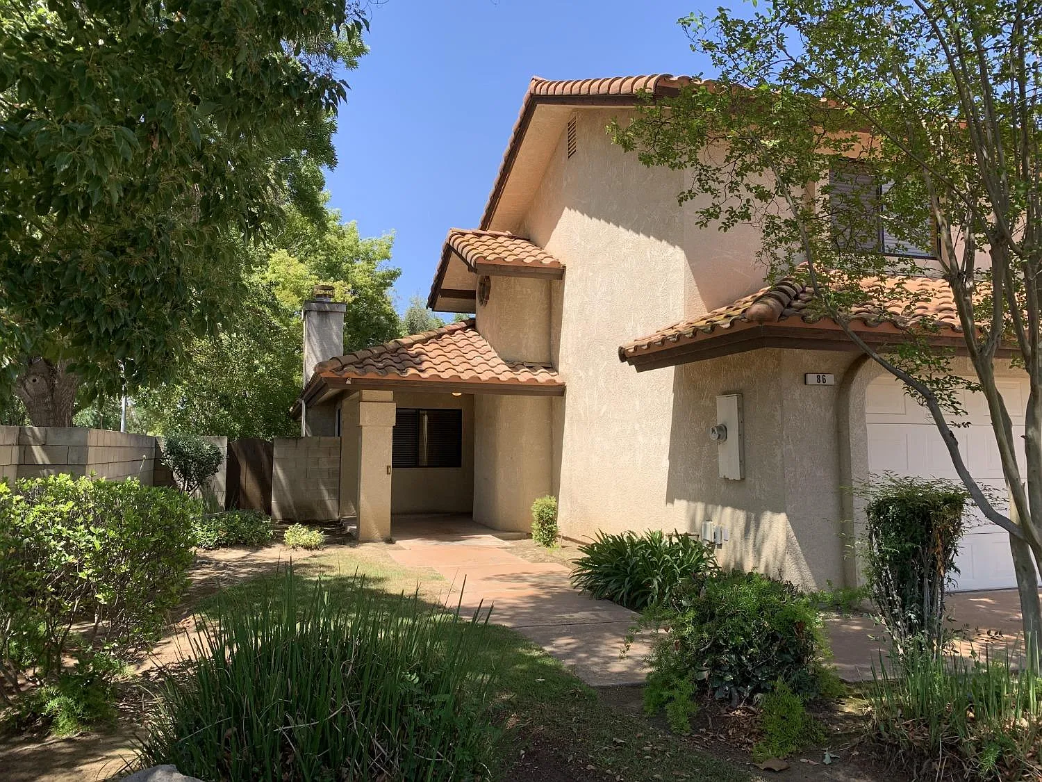 86 Rosewood Cir photo 1