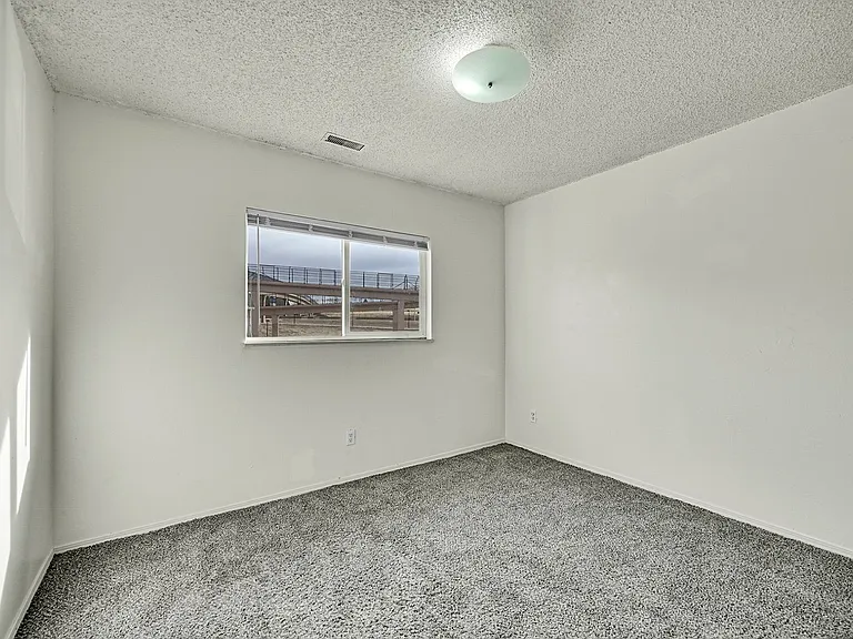 1051 Mazatlan Cir #D — Photo 24
