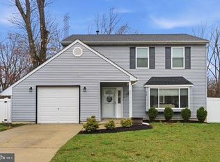 415 Acorn Rd, Mount Laurel, NJ 08054