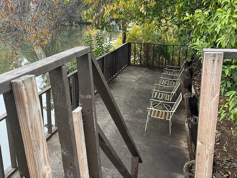 W South Tuxedo Ave — Photo 22