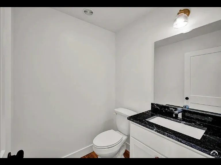 2510 Arlene Pl — Photo 4