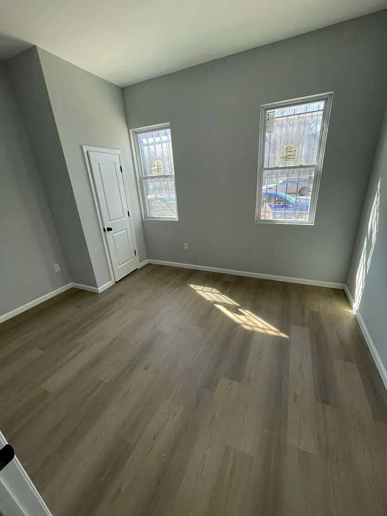 Building Photo - 387 Avon Ave #A1